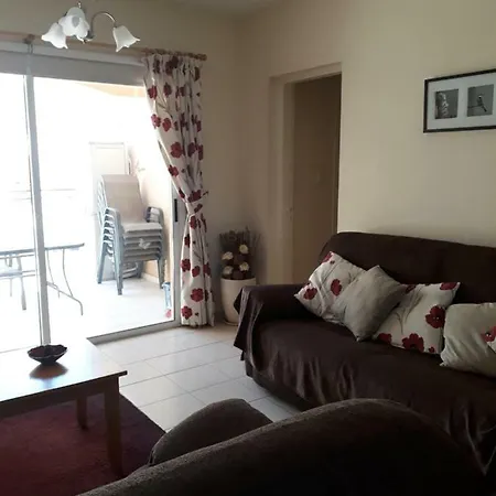 Apartament Pafilia Gardens